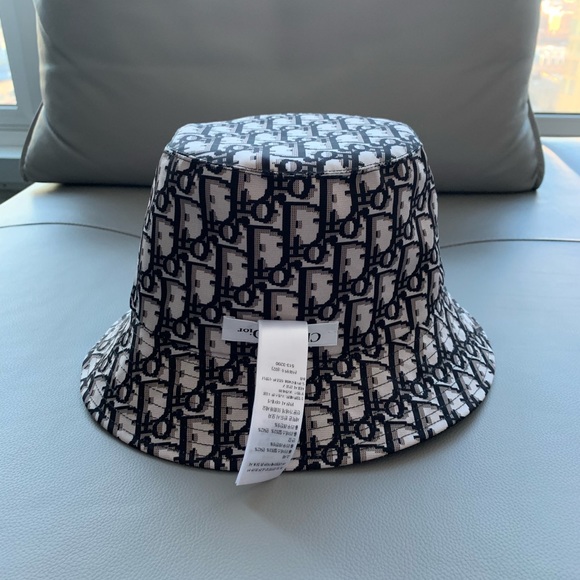 Reversible Teddy-D Small Brim Bucket Hat main image 7